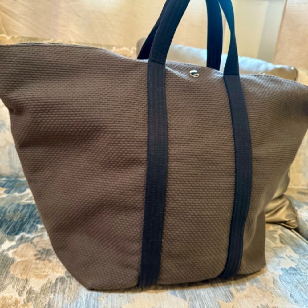 CABAS LARGE TOTE IN BROWN - Picture 2 of 13